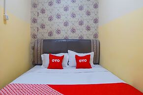 OYO 92371 Bb House Japaris