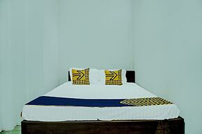 SPOT ON 92301 Penginapan Indola Near Masjid Al Muhtadin