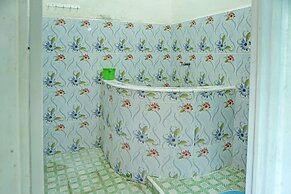 SPOT ON 92301 Penginapan Indola Near Masjid Al Muhtadin