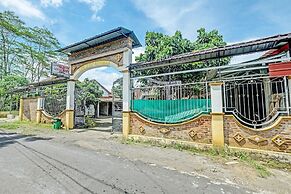 OYO 3355 Homestay Syariah Asyuban