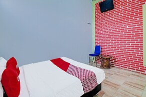 OYO 3355 Homestay Syariah Asyuban