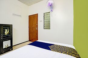 SPOT ON 91716 Kost Yy Syariah