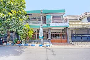 SPOT ON 91716 Kost Yy Syariah