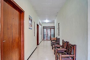 SPOT ON 91716 Kost Yy Syariah