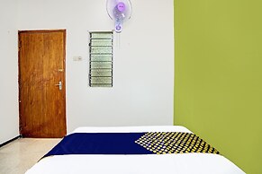 SPOT ON 91716 Kost Yy Syariah