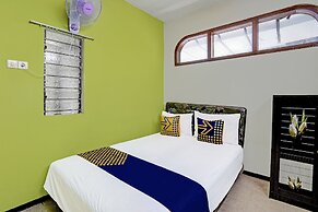 SPOT ON 91716 Kost Yy Syariah