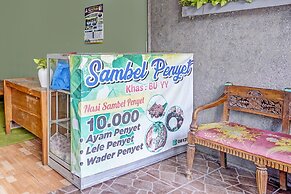 SPOT ON 91716 Kost Yy Syariah