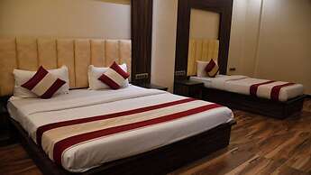 Hotel Vibharaj Palace