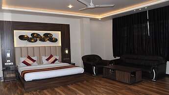 Hotel Vibharaj Palace