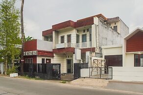 Super OYO 3323 Icha Homestay