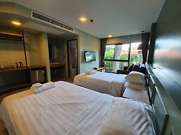 Eco Cozy Beachfront Resort Chaam