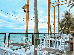 Eco Cozy Beachfront Resort Chaam