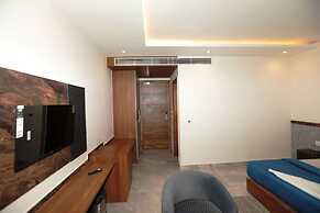 Hardik Palace By F9 Hotels