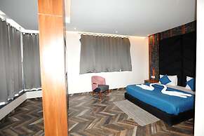 Hardik Palace By F9 Hotels