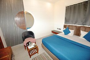 Hardik Palace By F9 Hotels