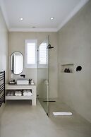 Buccara Noetzie - Craighross Castle