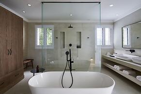 Buccara Noetzie - Craighross Castle