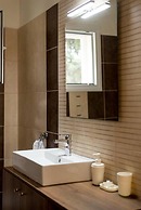 Rock in the Yard in Kalampaka