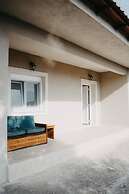 Rock in the Yard in Kalampaka