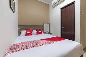 OYO Life 3248 Vision Residence Karawang
