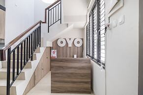 OYO Life 3248 Vision Residence Karawang
