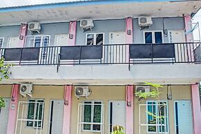 OYO Life 3248 Vision Residence Karawang