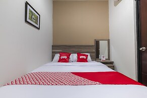OYO Life 3248 Vision Residence Karawang