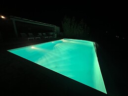 Immaculate Villa & Pool in Paros - Sleeps 10