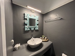 Luxurious Villa Oasis in Paros