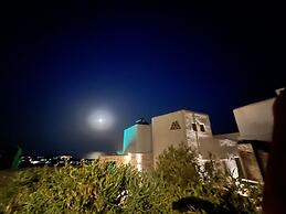 Luxurious Villa Oasis in Paros