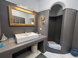 Luxurious Villa Oasis in Paros