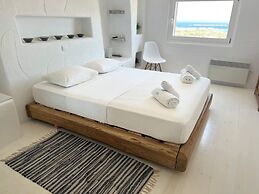 Luxurious Villa Oasis in Paros