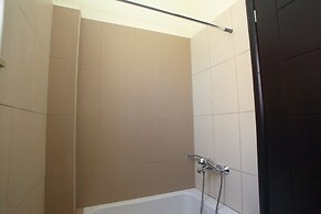 Impeccable 4-bed House in Nikiana