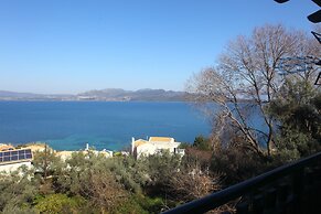 Impeccable 4-bed House in Nikiana