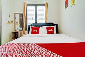 OYO Life 90211 I-sidji Inn
