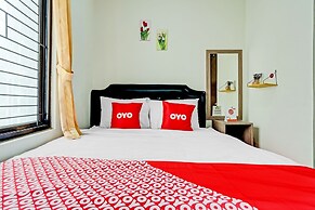 OYO Life 90211 I-sidji Inn