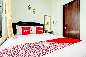 OYO Life 90211 I-sidji Inn