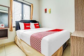 OYO Life 90211 I-sidji Inn