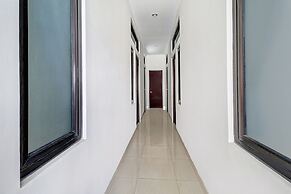 OYO 90688 Marta Residence