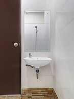 OYO 90688 Marta Residence