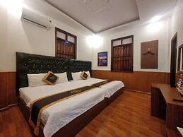 Window 2 Hotel