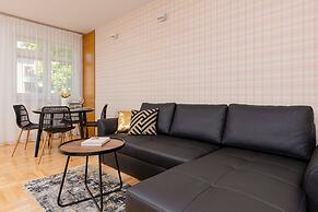 Jana Brożka Apartment Warsaw by Renters