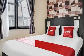 OYO 91646 fio colombus residence