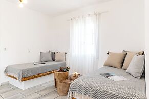 Naxian Serenity Suites