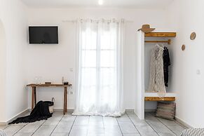 Naxian Serenity Suites