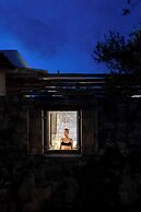 Naxian Serenity Suites