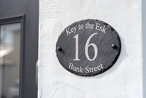 Stunning 1-bed Cottage Near Carlisle With Hot tub