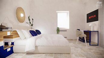 Villa Degli Dei - Private Waterfront Villa