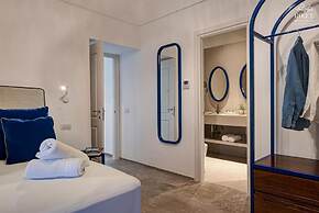 Villa Degli Dei - Private Waterfront Villa