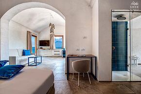 Villa Degli Dei - Private Waterfront Villa